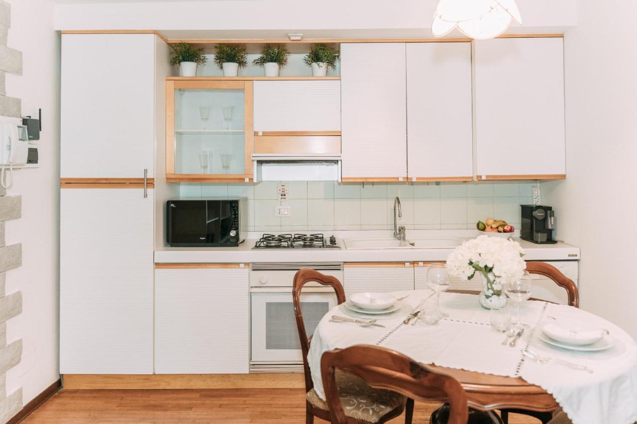 Palladio Apartment - Vista Fiume, In Centro Con Garage วิเชนซา ภายนอก รูปภาพ